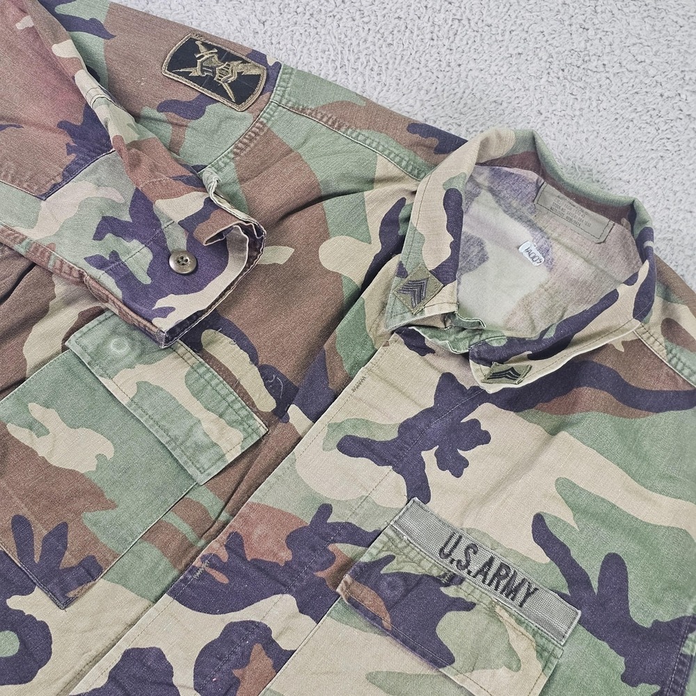 Vintage US Army Coat Mens LT Woodland Camo Combat Field Jacket Patches 90s